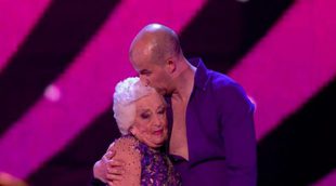 Paddy Jones, la octogenaria bailarina de 'Britain's Got Talent' se cuela en la final tras sufrir una lesión