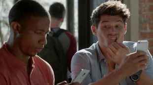 Samsung se burla del iPhone para promocionar el Galaxy S5