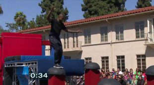 Usher completa el circuito de 'America Ninja Warrior'