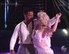 Alfonso Ribeiro baila a ritmo de Ella Henderson y anuncia el embarazo de su mujer en directo