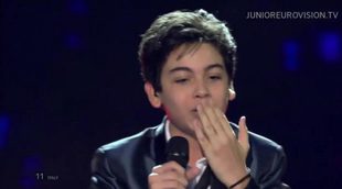 El italiano Vincenzo Cantiello interpreta "Tu primo grande amore", canción ganadora de 'Eurovisión Junior 2014'