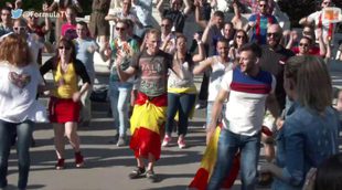 El flashmob de los eurofans españoles a Edurne en Viena