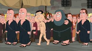 'Padre de familia' parodia el paseo de la vergüenza de Cersei en 'Juego de tronos'